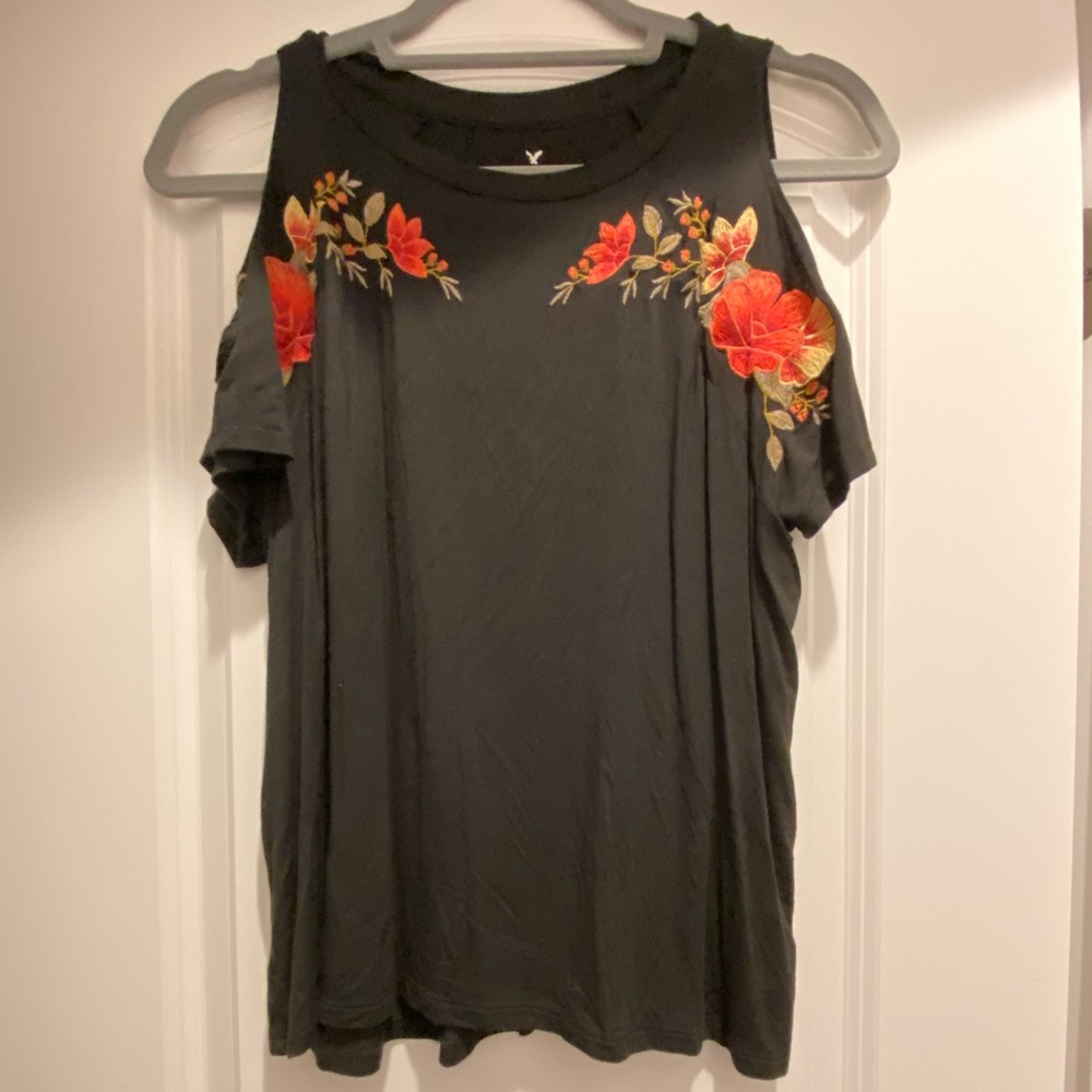 American Eagle Soft&Sexy cold shoulder top